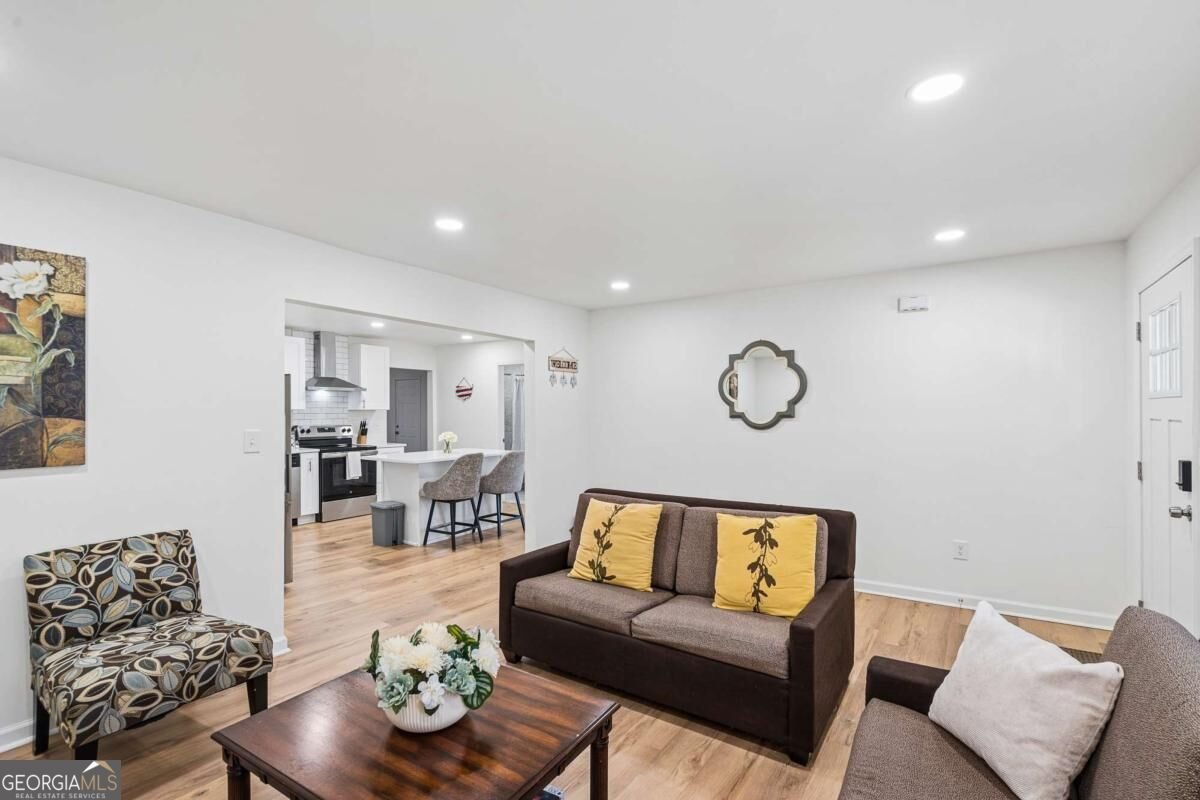 569 Yancey Drive Forest Park - Photo 8