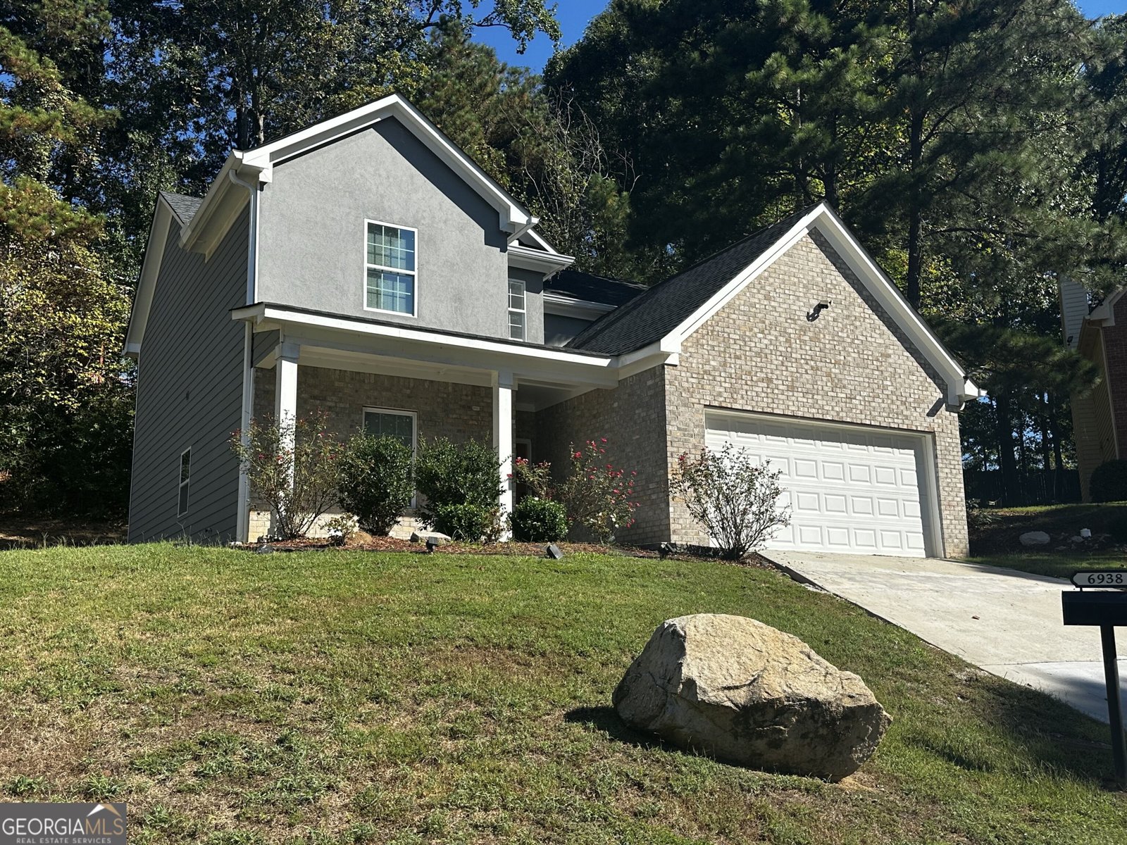 6938 Shadow Ridge Lane Stone Mountain - main photo