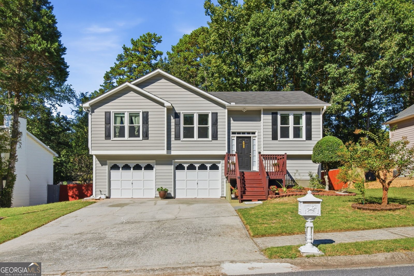 480 Saddle Shoals Drive Lawrenceville - main photo