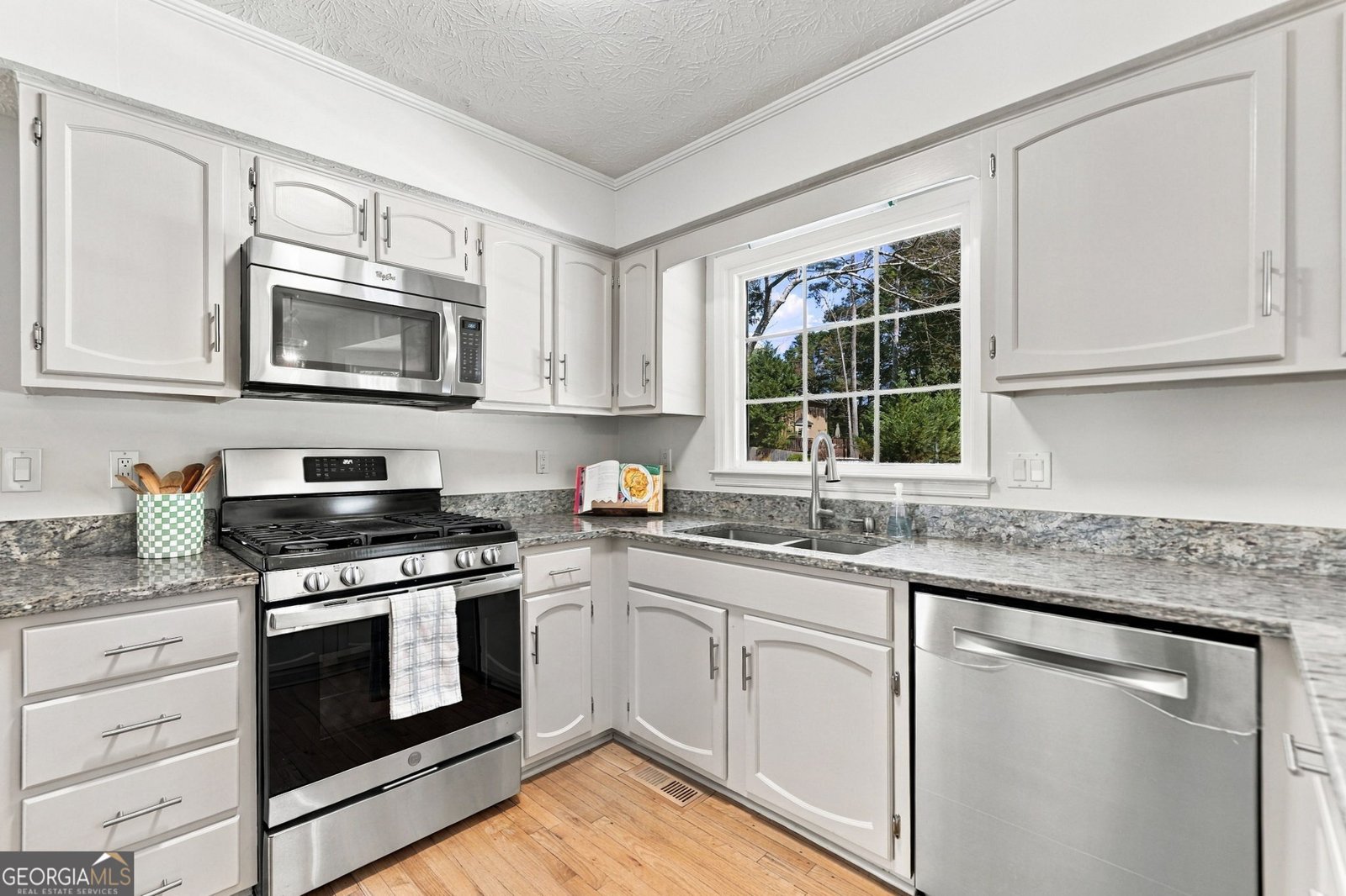 9255 Brumbelow Crossing Way Alpharetta - Photo 16