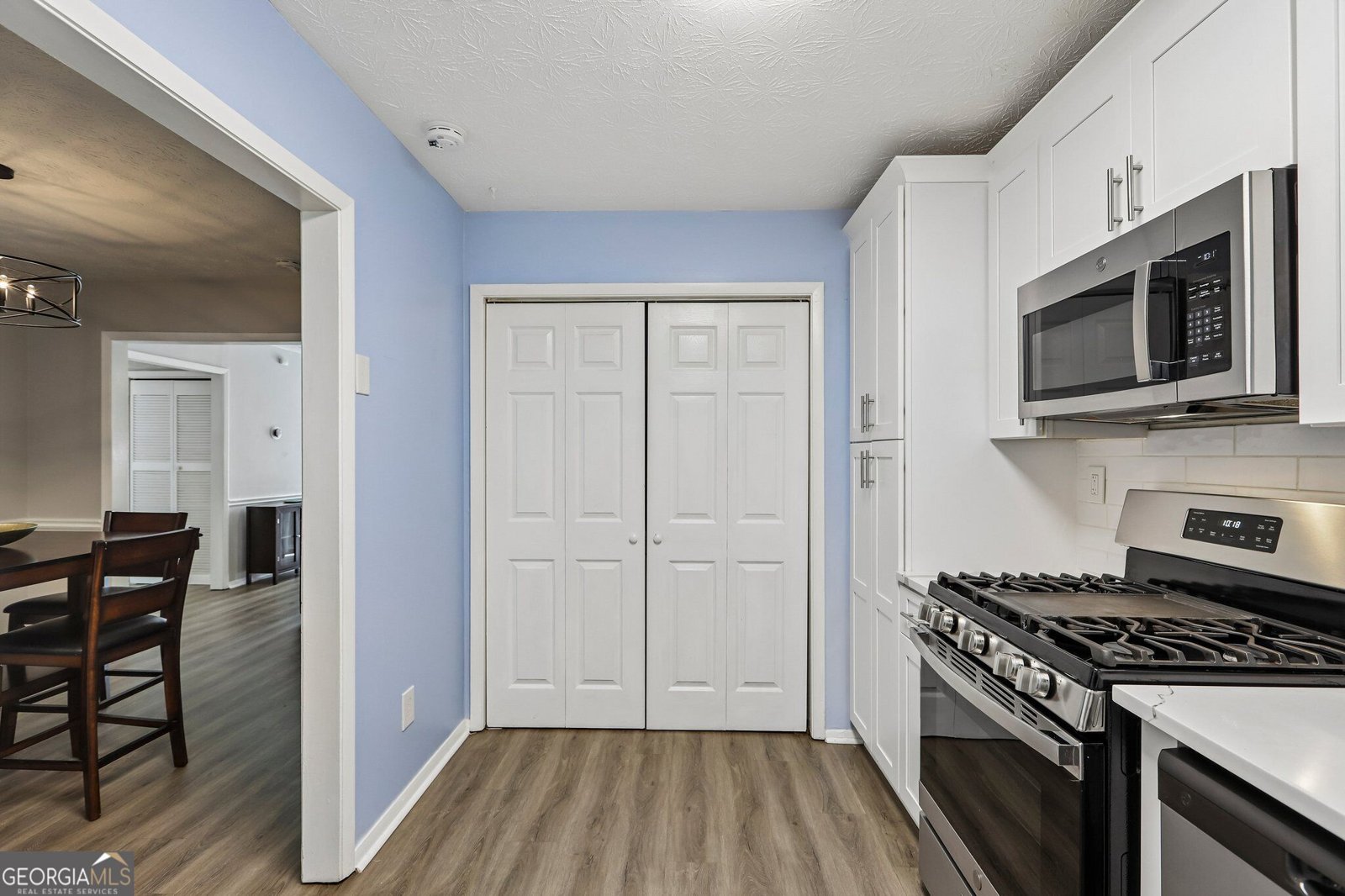 402 Dunbar Drive Dunwoody - Photo 11