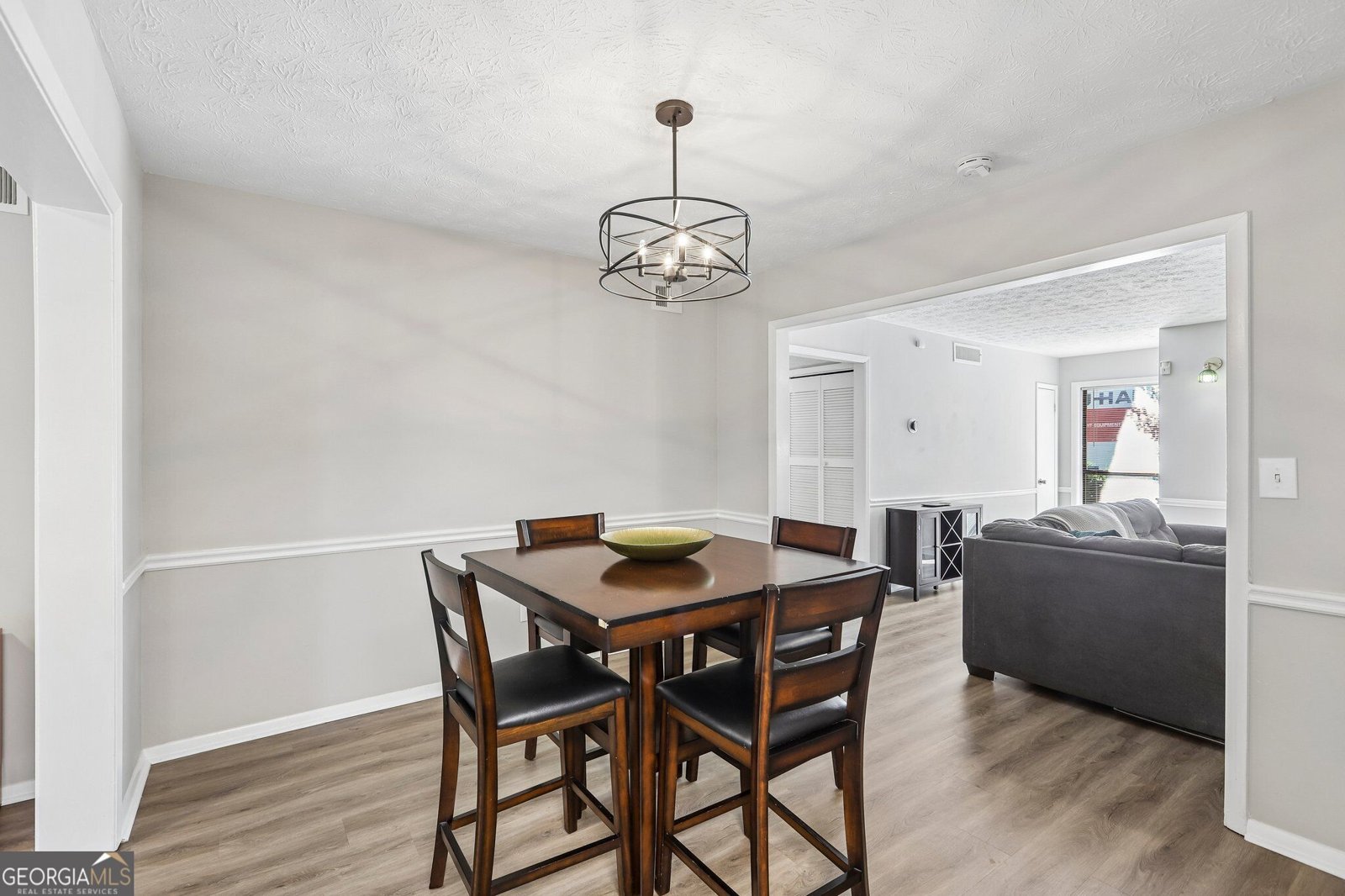 402 Dunbar Drive Dunwoody - Photo 6