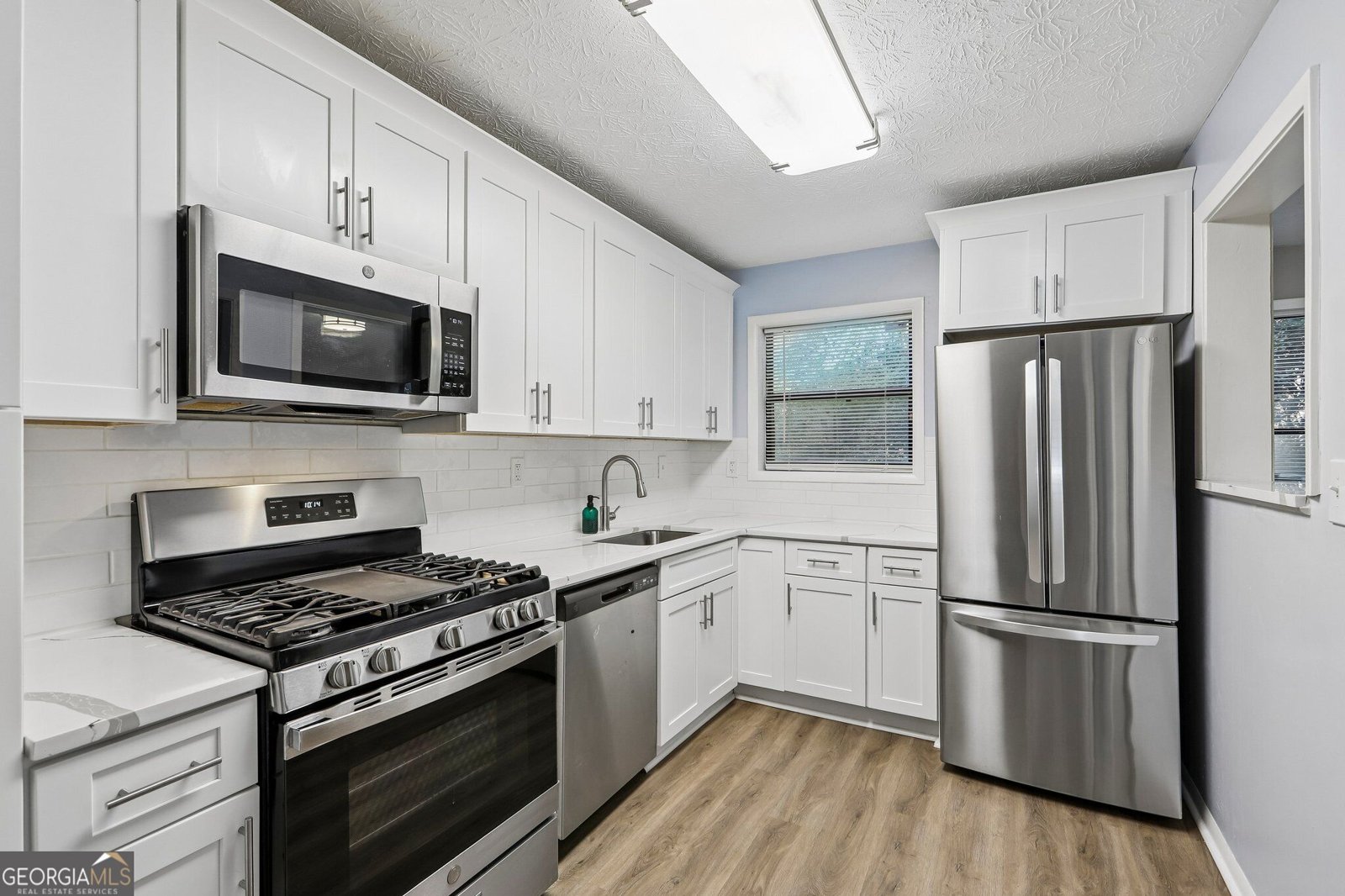 402 Dunbar Drive Dunwoody - Photo 8