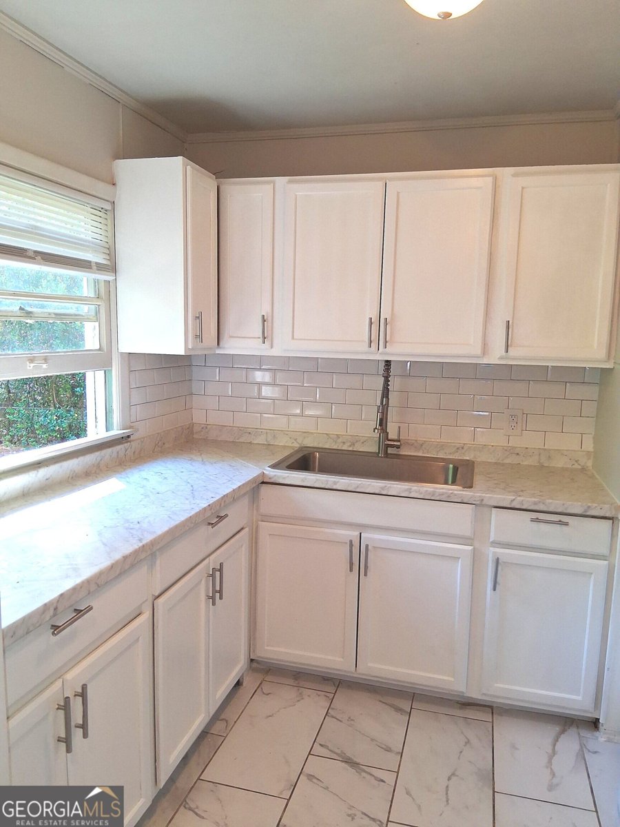 2454 Anthony Circle Macon - Photo 7