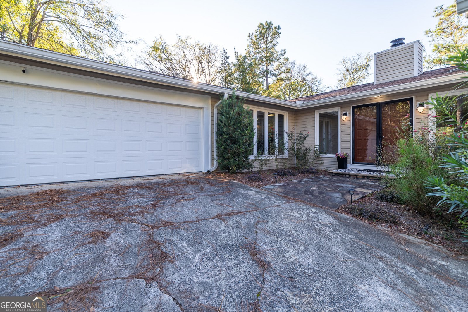 340 River North Boulevard Macon - main photo