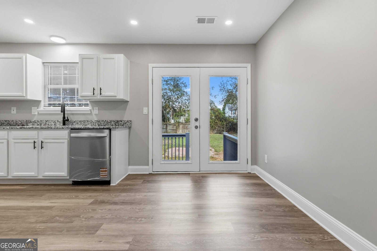 253 Deerfield Drive Jonesboro - Photo 8