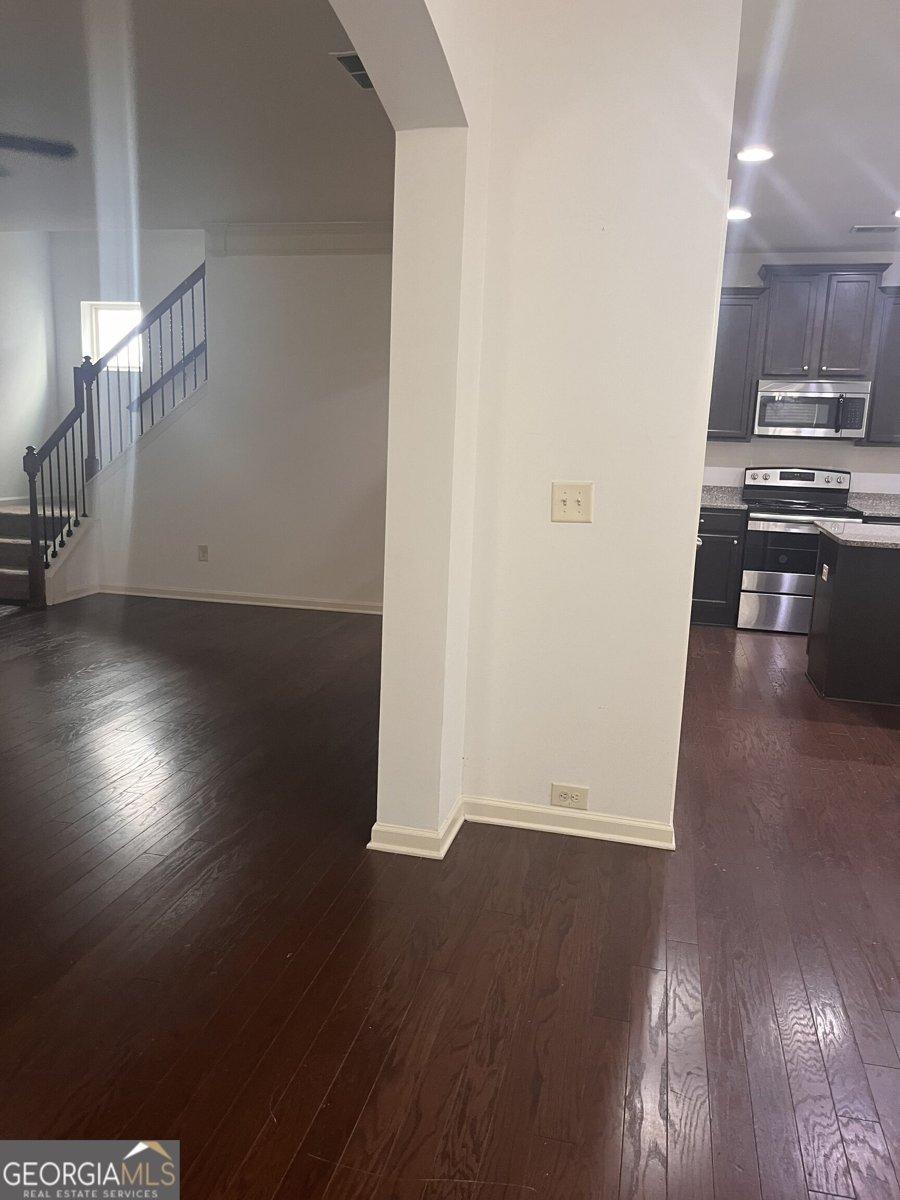 425 Village View Woodstock - Photo 13