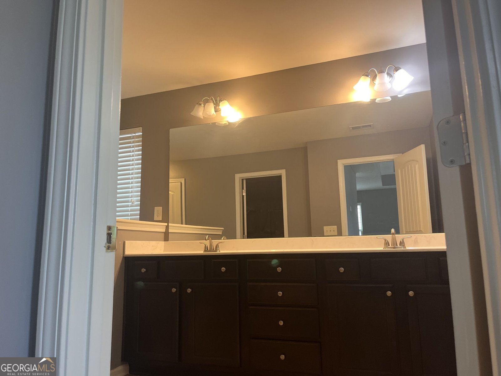 425 Village View Woodstock - Photo 32