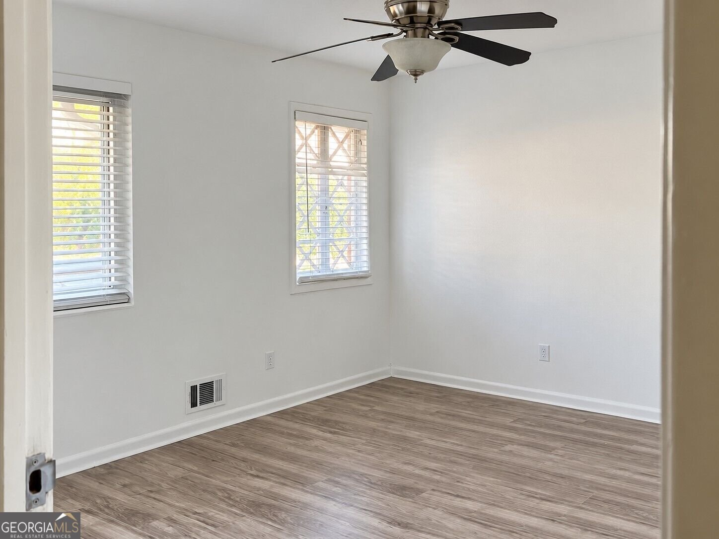 2412 Peachwood Circle Atlanta - Photo 16