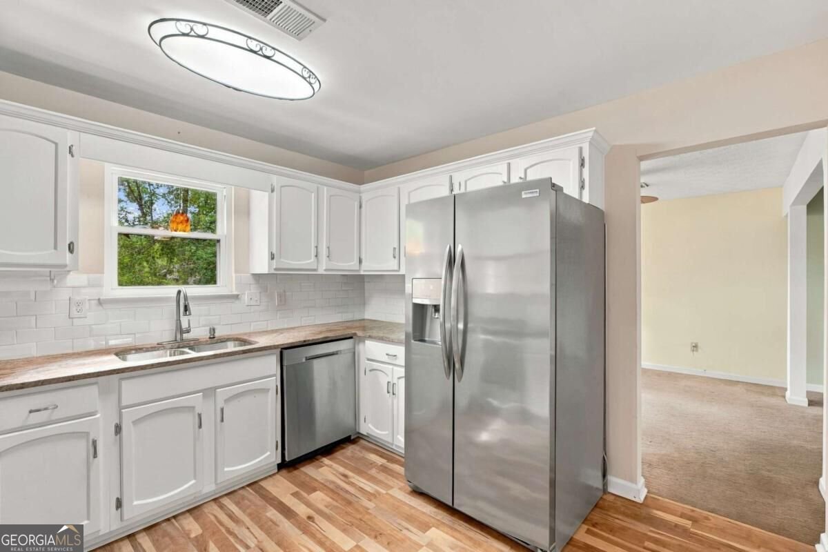 5004 Brandlwood Court Lilburn - Photo 13
