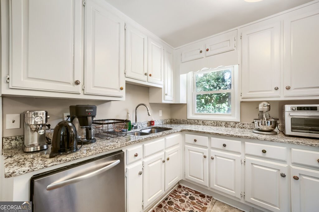 839 Verdi Way Clarkston - Photo 11