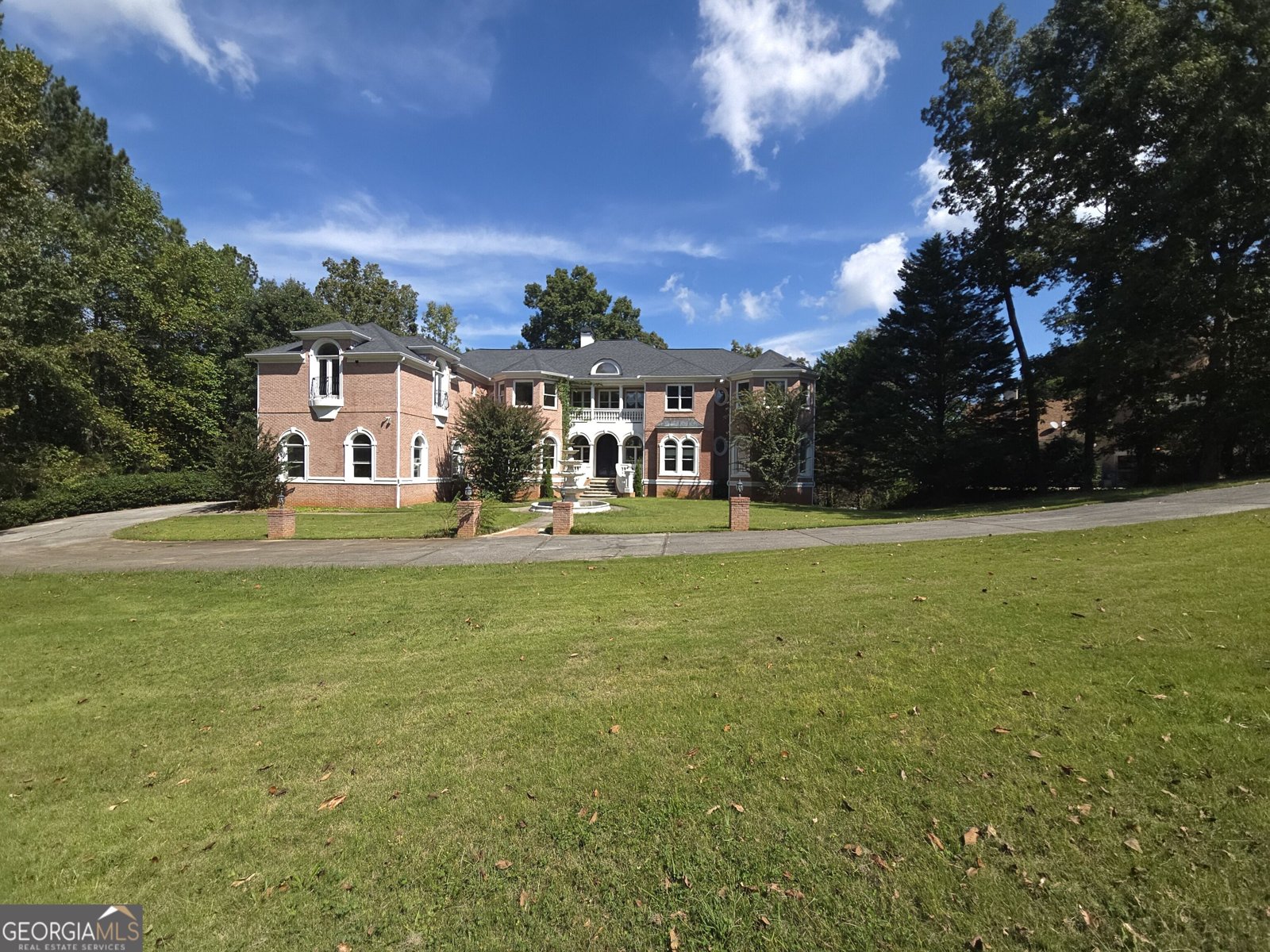 10 Club Court Alpharetta - main photo