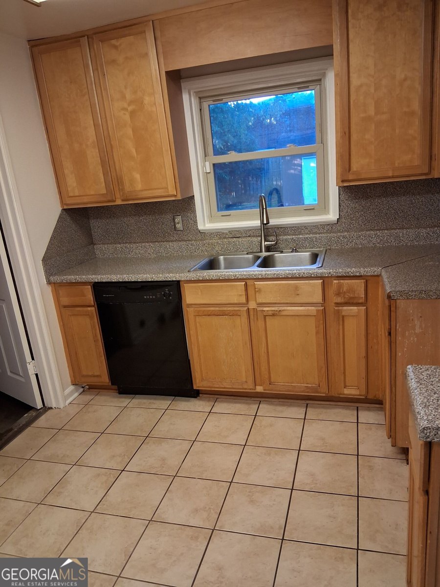2876 Belvedere Lane Decatur - Photo 6