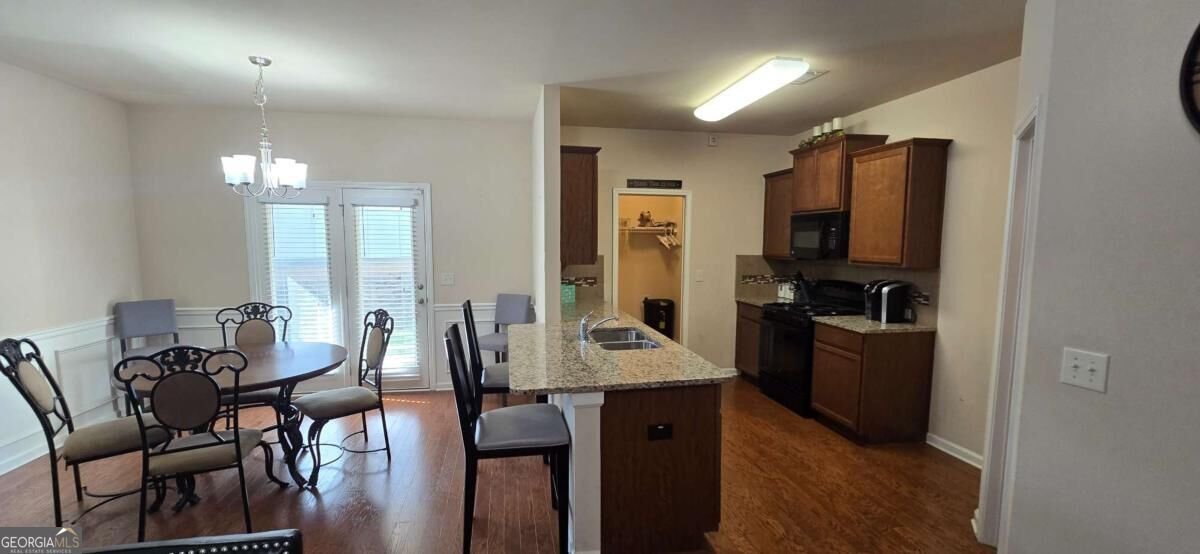 4395 Favored Way Union City - Photo 8