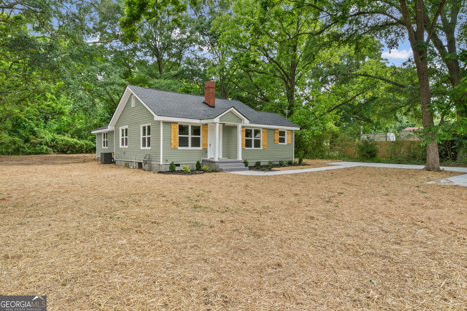 101 Vineyard Road Griffin - main photo