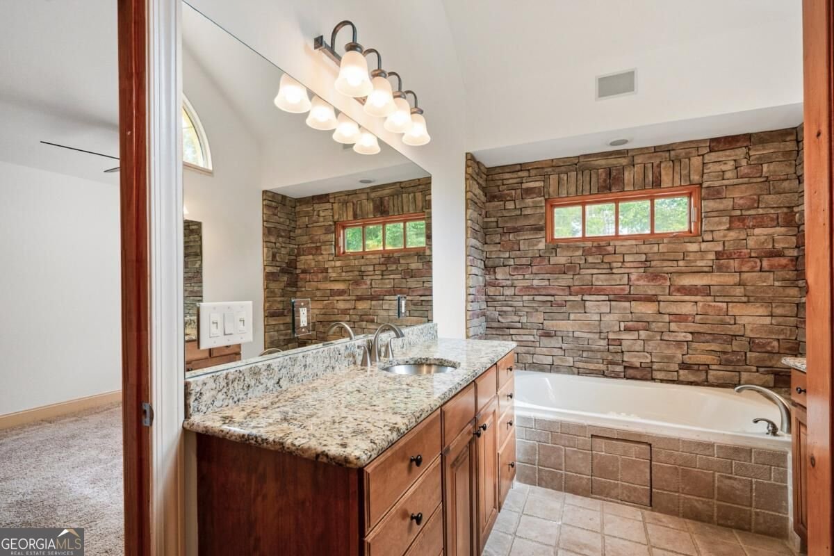 6090 Shadburn Ferry Road Buford - Photo 17