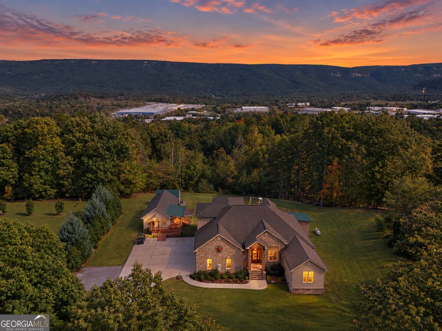 201 Lake Hills Place Trenton - main photo