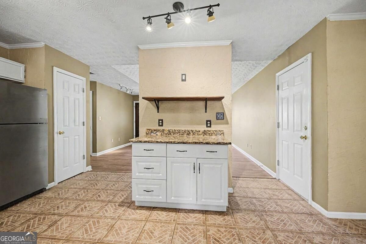 204 Spring Circle Stockbridge - Photo 8