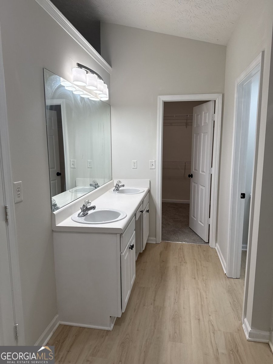 180 Meadowbrook Court Covington - Photo 13