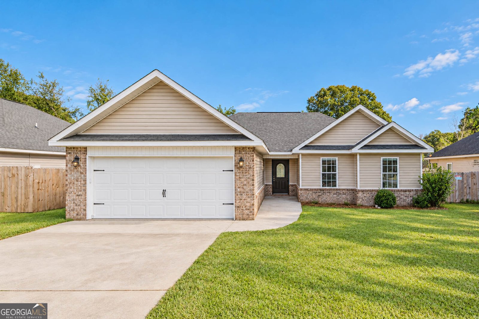 216 Laurel Woods Drive Warner Robins - main photo