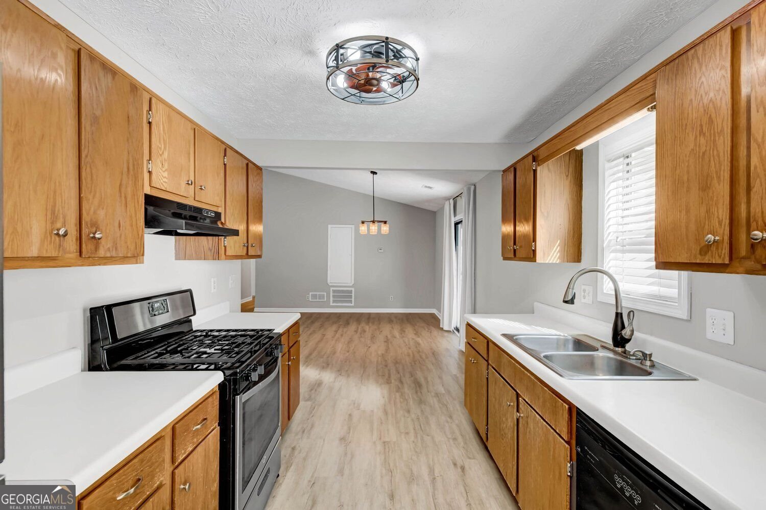 219 Colony Springs Drive Woodstock - Photo 12