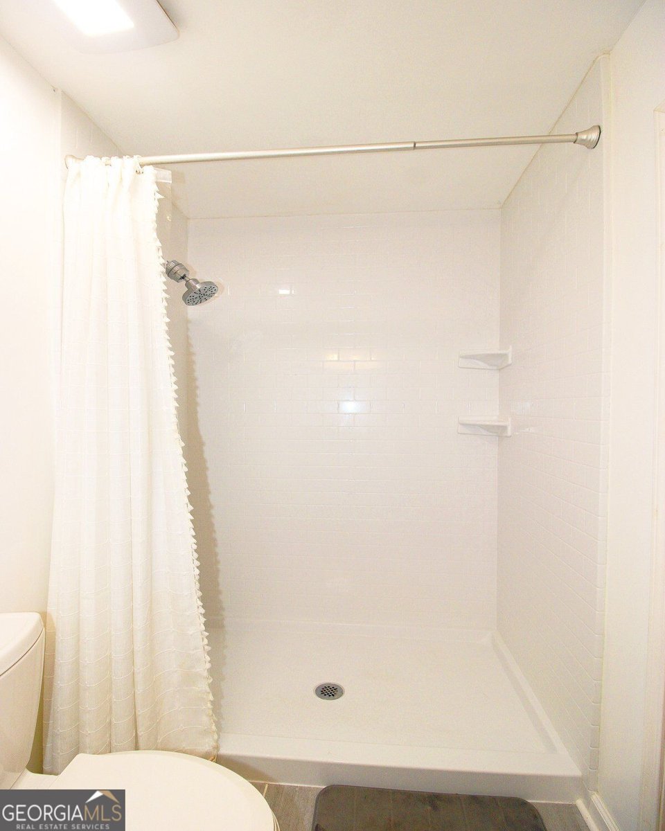306 Barrington Hills Drive Sandy Springs - Photo 17