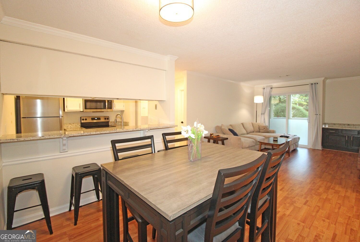 306 Barrington Hills Drive Sandy Springs - Photo 6