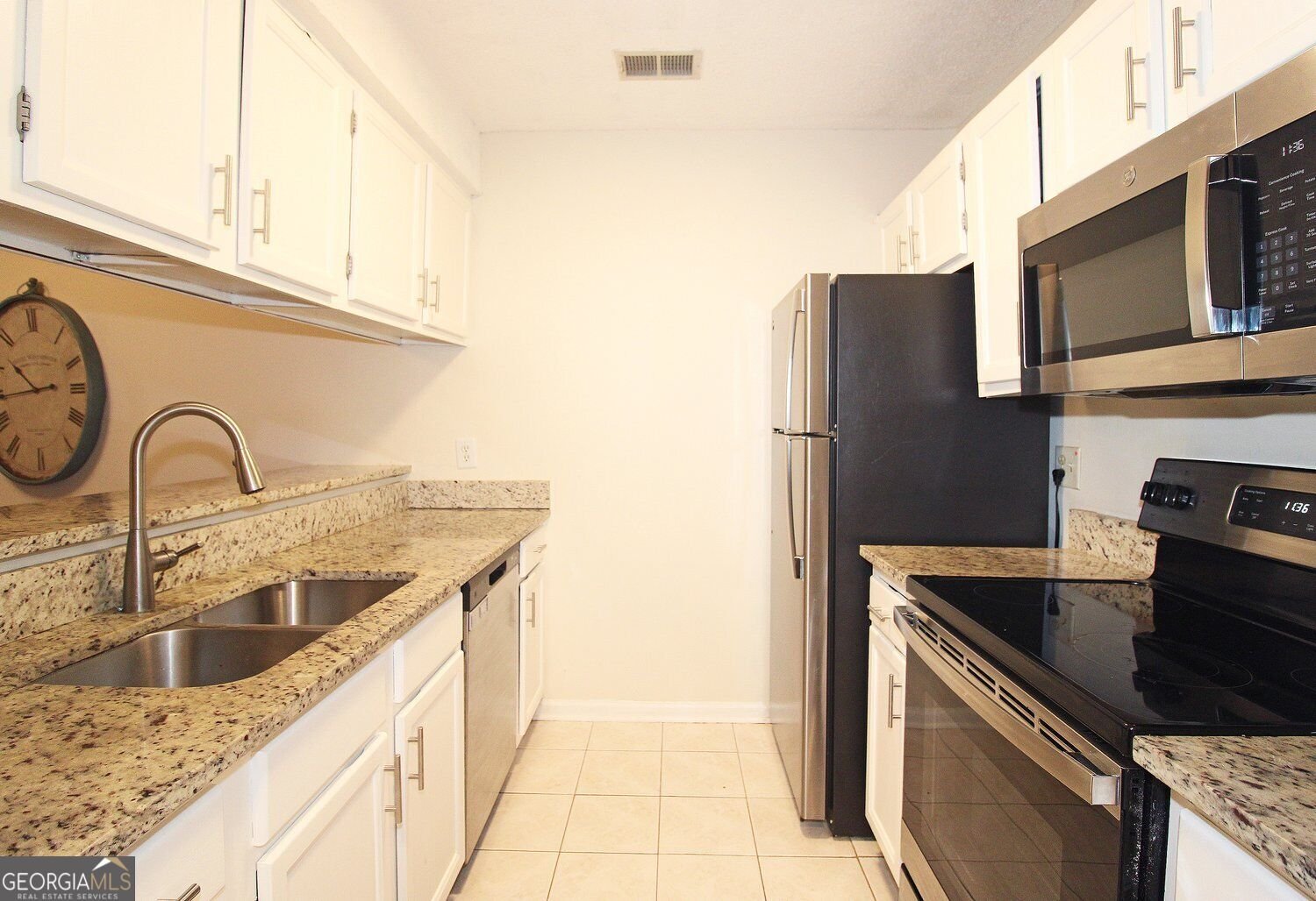 306 Barrington Hills Drive Sandy Springs - Photo 7