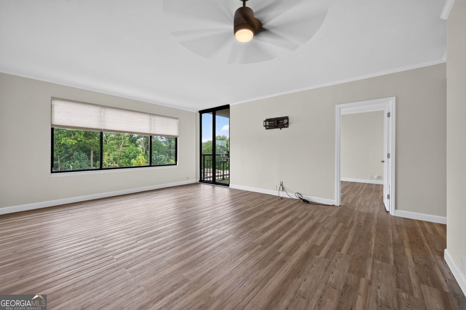 3481 Lakeside Drive Atlanta - main photo