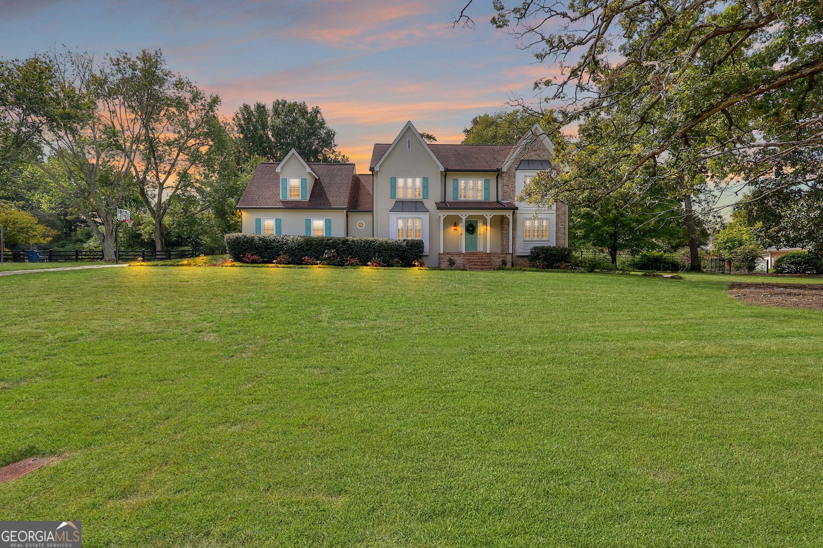 1321 Lakeshore Drive Snellville - main photo