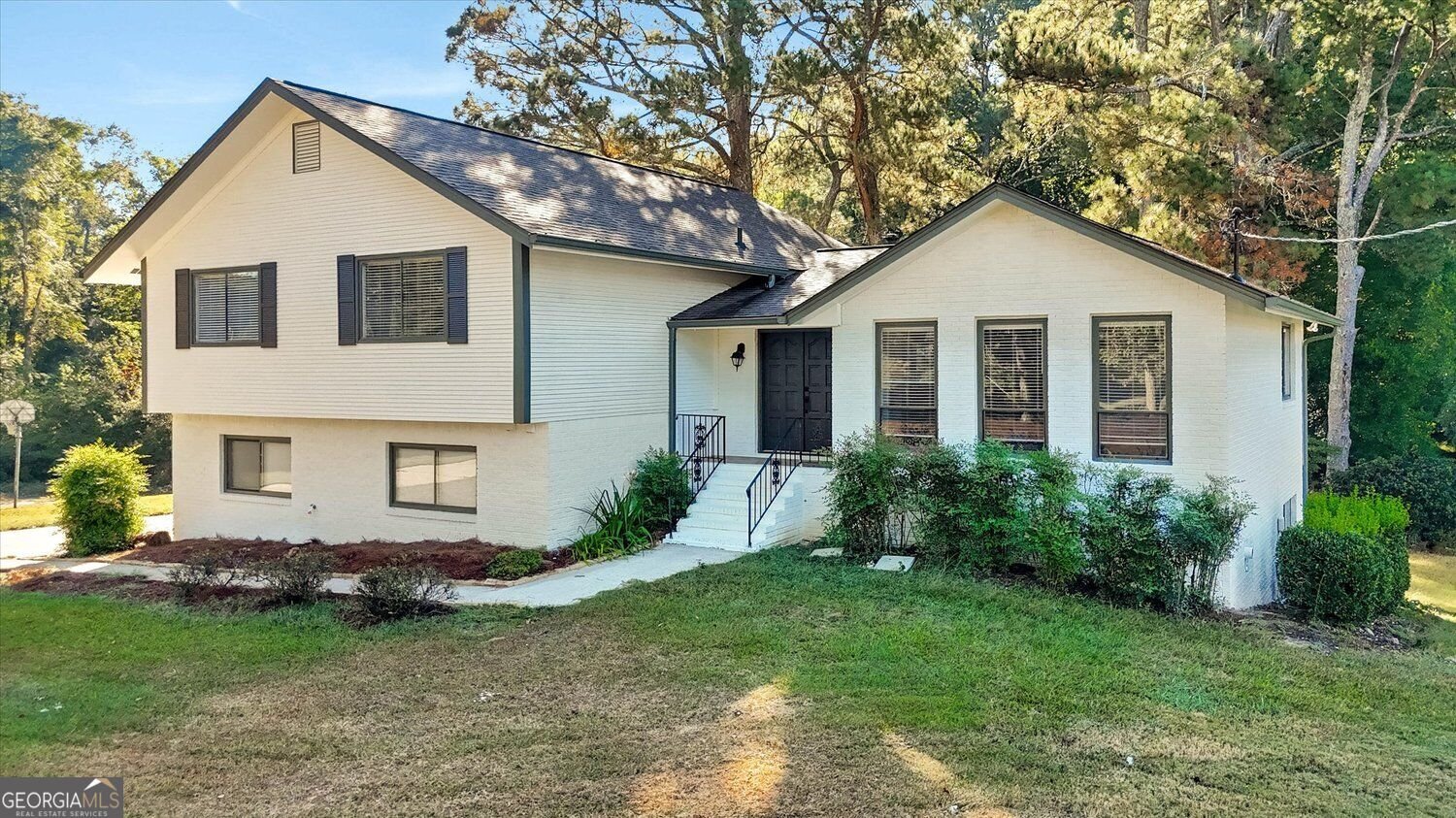 150 Thornton Drive Fayetteville - main photo