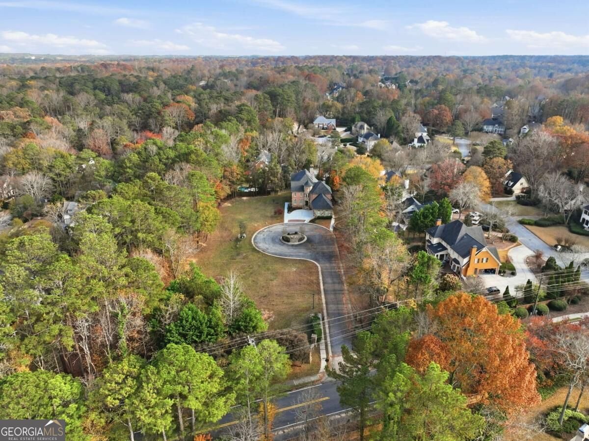 7611 Regency Circle Sandy Springs - Photo 11