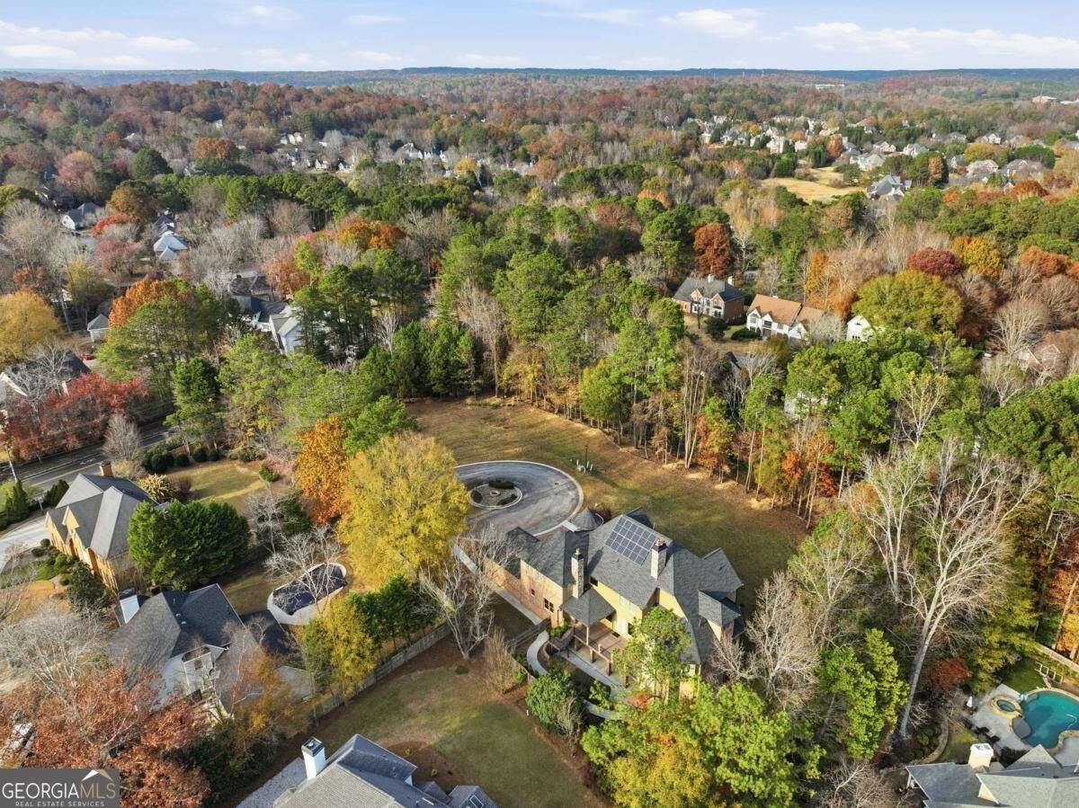 7611 Regency Circle Sandy Springs - Photo 12
