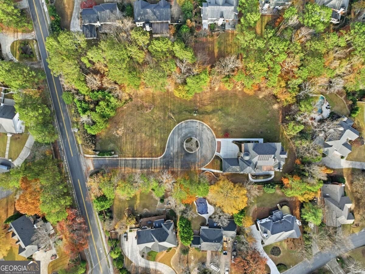 7611 Regency Circle Sandy Springs - Photo 13