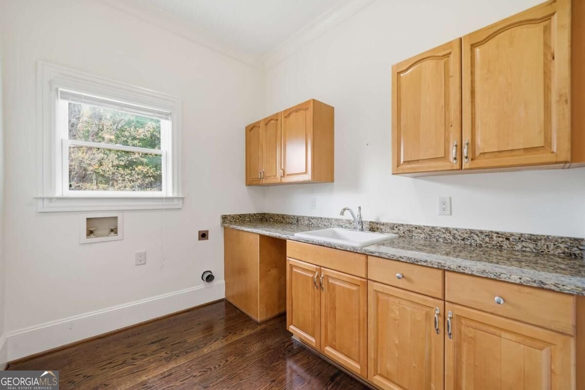 7611 Regency Circle Sandy Springs - Photo 23