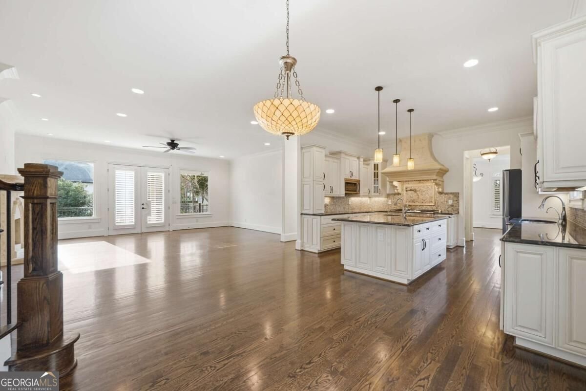 7611 Regency Circle Sandy Springs - Photo 33