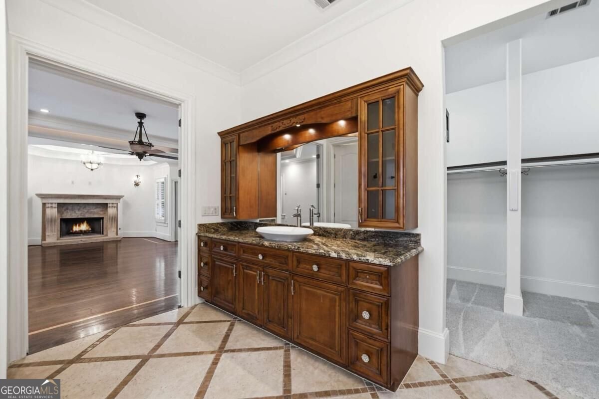 7611 Regency Circle Sandy Springs - Photo 43