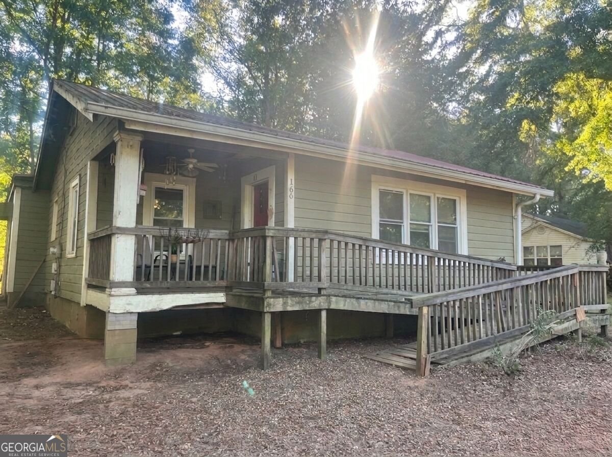 166 Sherwood Circle Danielsville - main photo