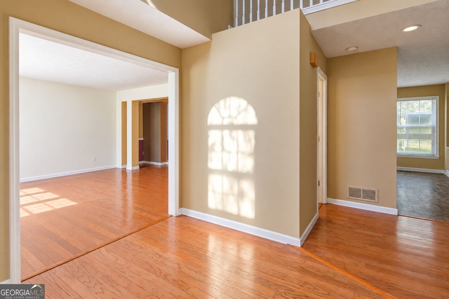 6760 Payne Court Cumming - Photo 12