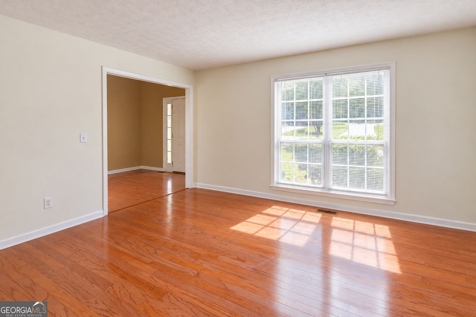 6760 Payne Court Cumming - Photo 13
