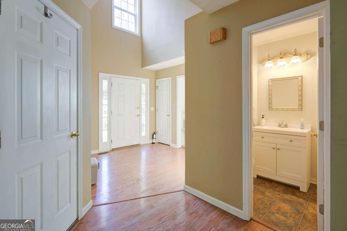 6760 Payne Court Cumming - Photo 16