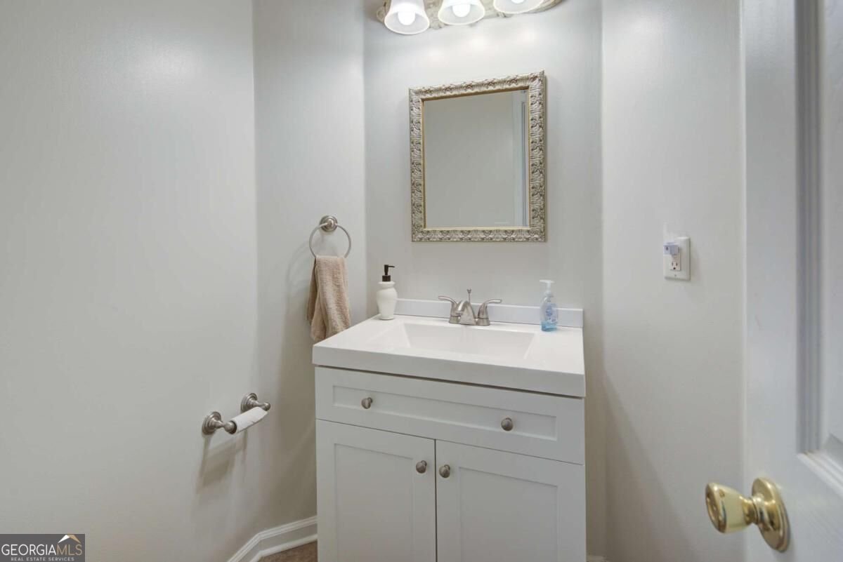 6760 Payne Court Cumming - Photo 17