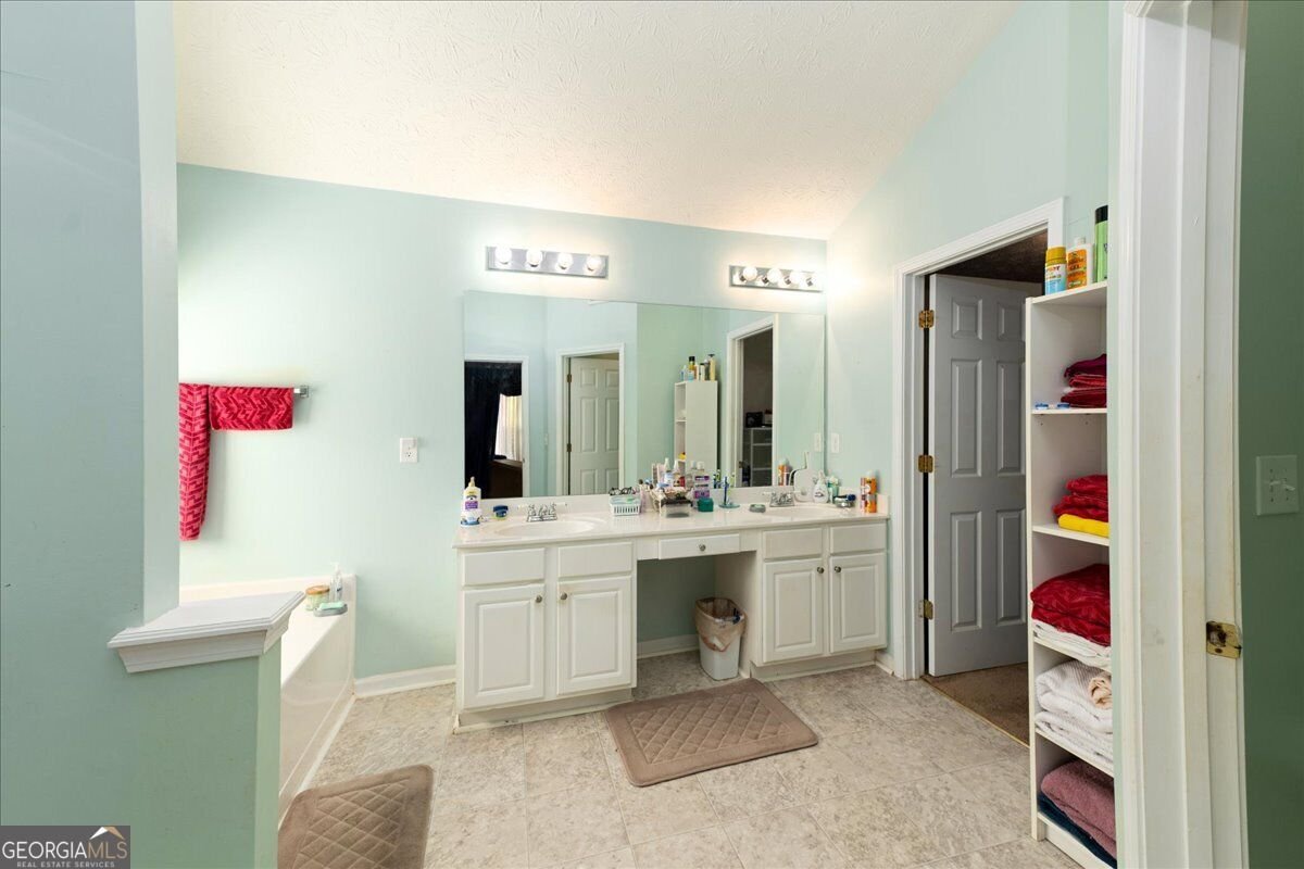 190 Meadowbrook Court Covington - Photo 26