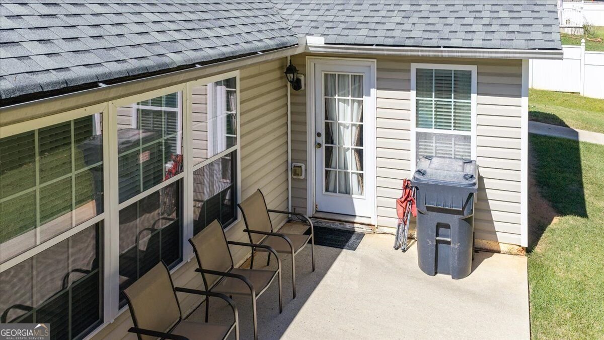 190 Meadowbrook Court Covington - Photo 8