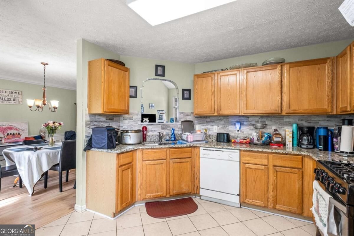 131 Weatherstone Drive Woodstock - Photo 12