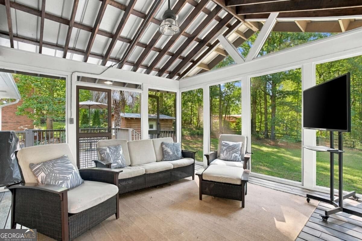 173 Laurelwood Lane Alpharetta - Photo 6