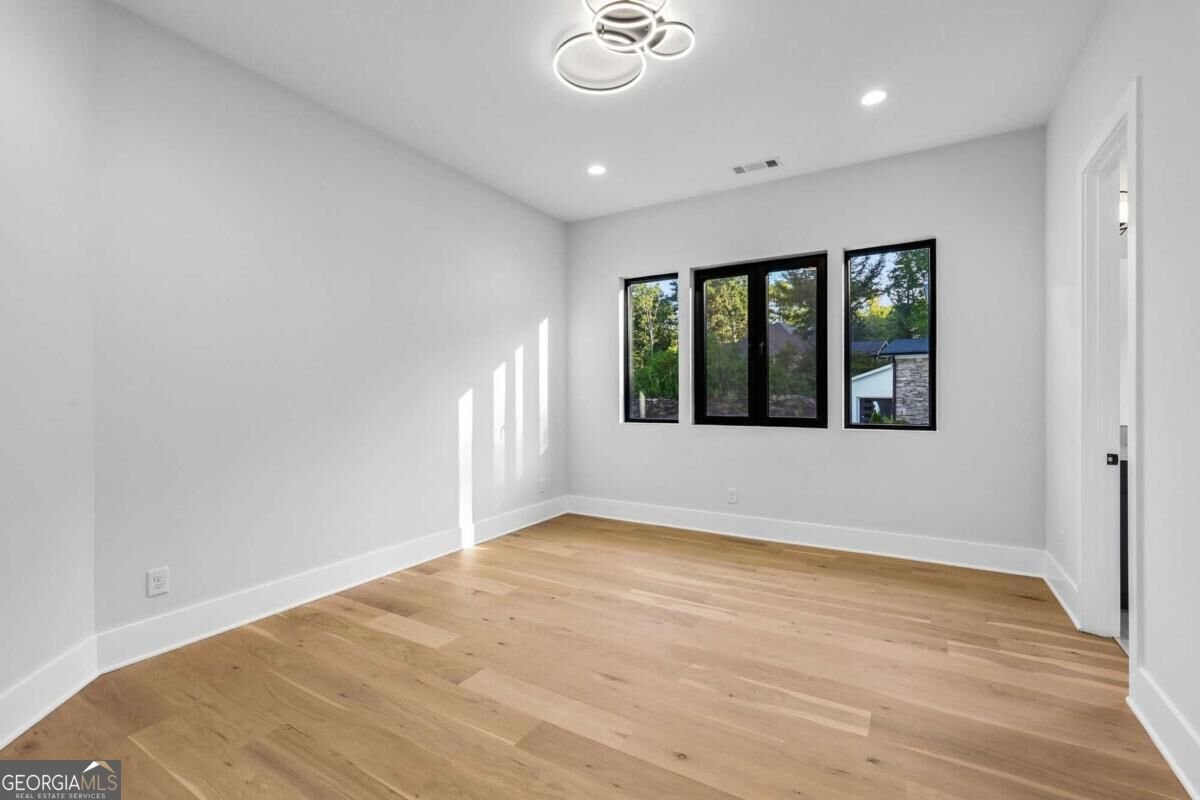 1678 Thomas Dr Hoschton - Photo 33