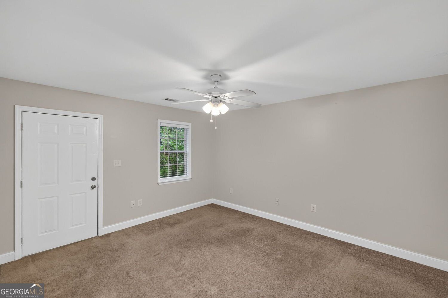 2492 Maple Street East Point - Photo 25
