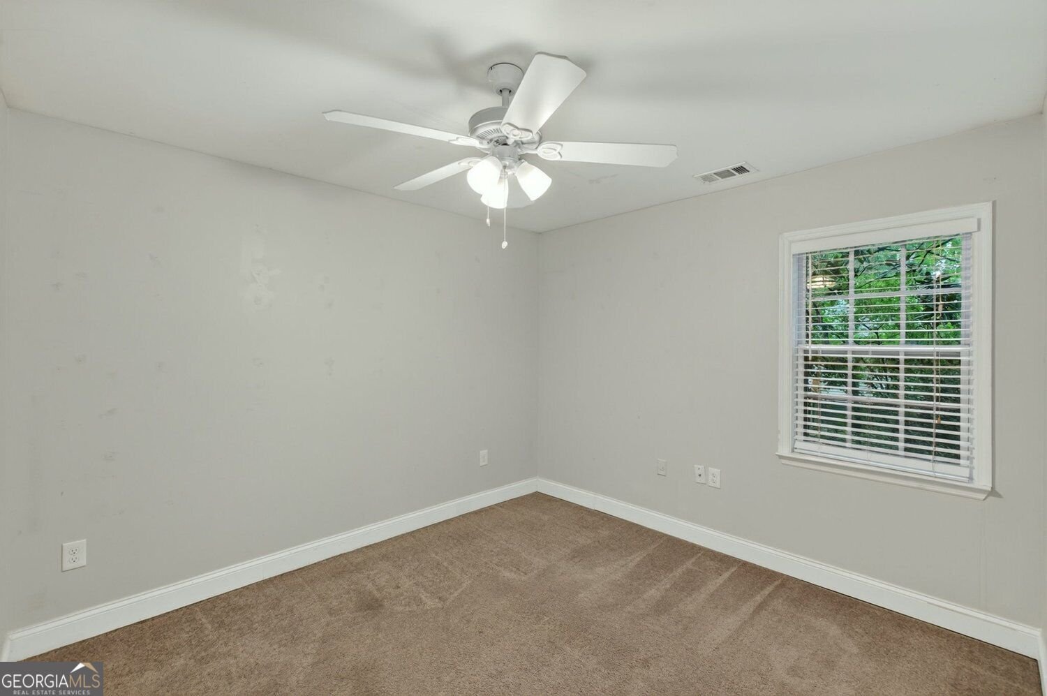 2492 Maple Street East Point - Photo 42