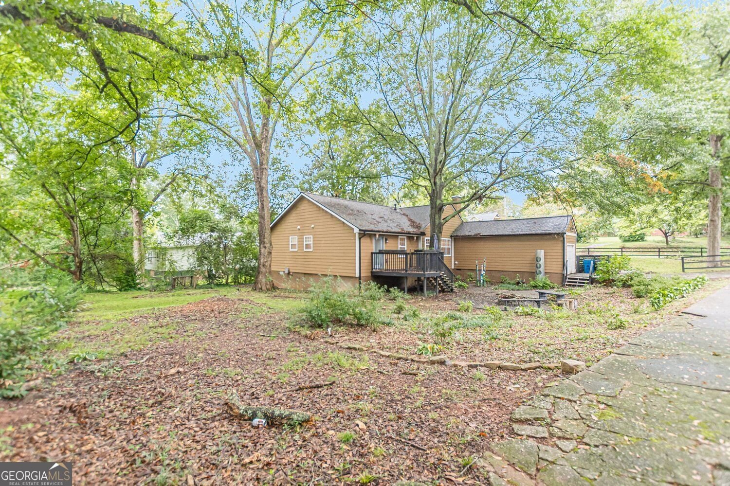 2492 Maple Street East Point - Photo 51